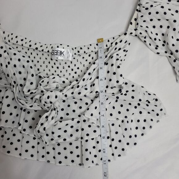 SEEK THE LABEL white polka dot retro ruffle sleeve‎ cropped top blouse M - Picture 6 of 12